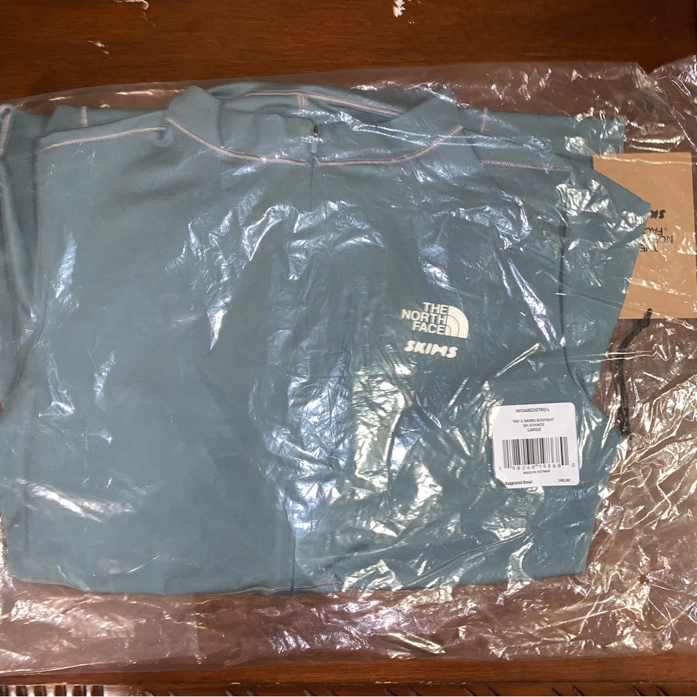 BNWT- SKIMS Long-Sleeve Full Zip Slate Blue Catsuit - Picture 4 of 5